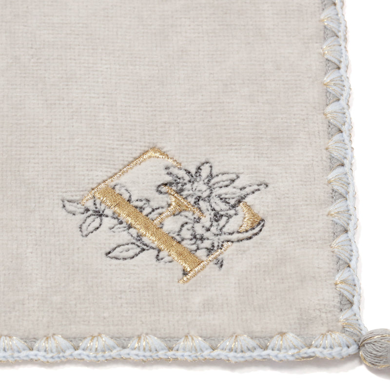 INITIAL HANDKERCHIEF TOWEL FLOWER E  LIGHANDKERCHIEF TOWEL GRAY