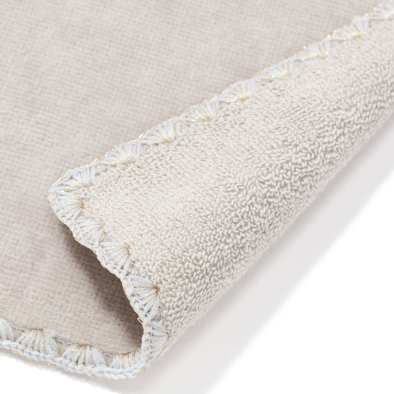 INITIAL HANDKERCHIEF TOWEL FLOWER E  LIGHANDKERCHIEF TOWEL GRAY