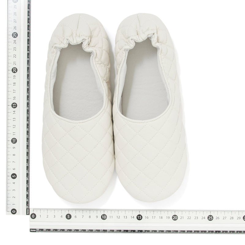 POCKETABLE ROOMSHOES QUILTED WHITE
